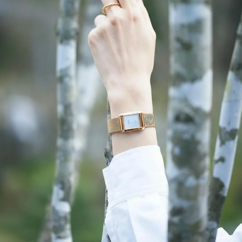 ساعت مچی زنانه سیتیزن CITIZEN EW5593-64D