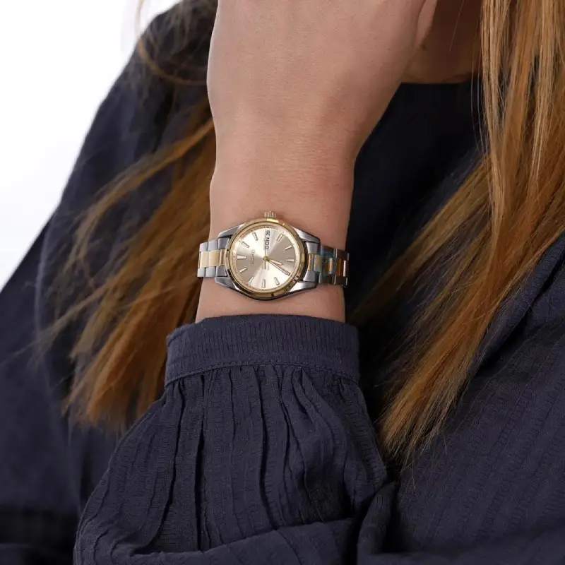 ساعت مچی زنانه سیکو SEIKO SUR354P1